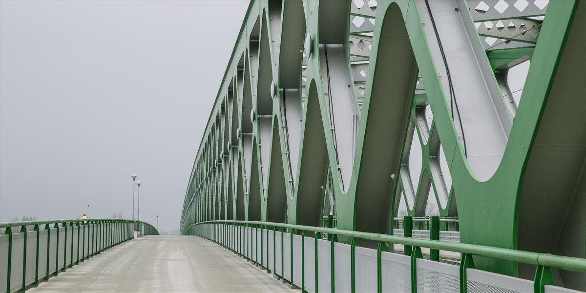 Lávku cez Starý most by mohli otvoriť v polovici mája