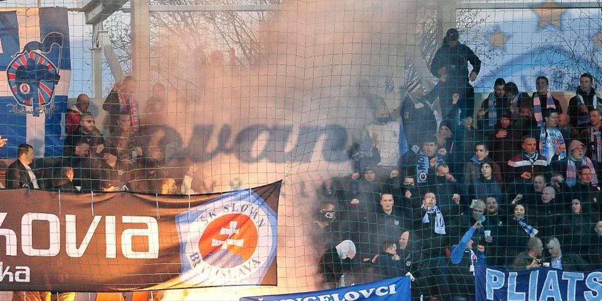 Dunajská Streda a Slovan dostali pokuty za správanie divákov