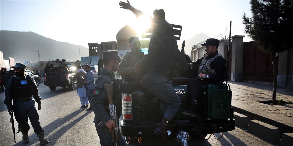 Bezpečnostné sily už druhý deň bojujú s Talibanom v provincii Kundúz