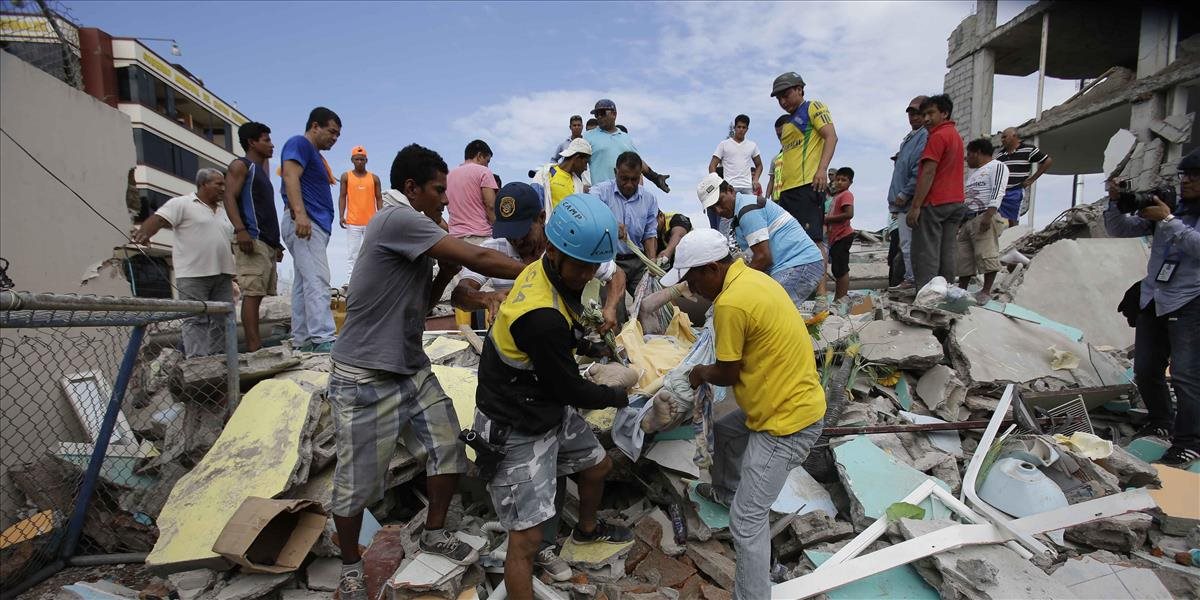 VIDEO Bilancia zemetrasenia v Ekvádore stúpla na 272 mŕtvych a 2600 zranených