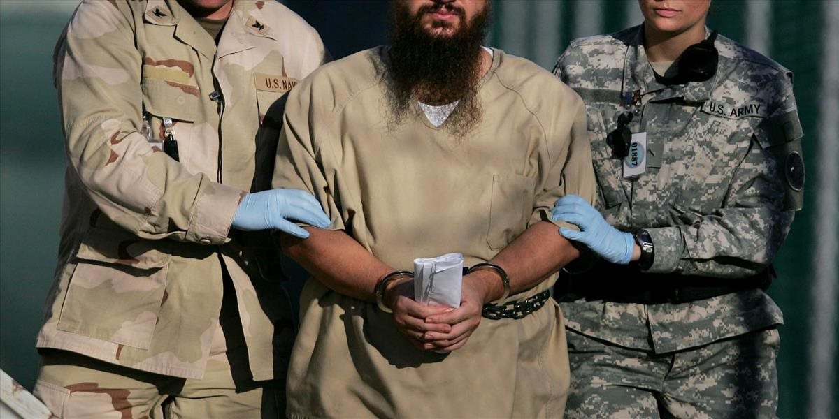 USA previezli deväť väzňov z Guantánama do Saudskej Arábie