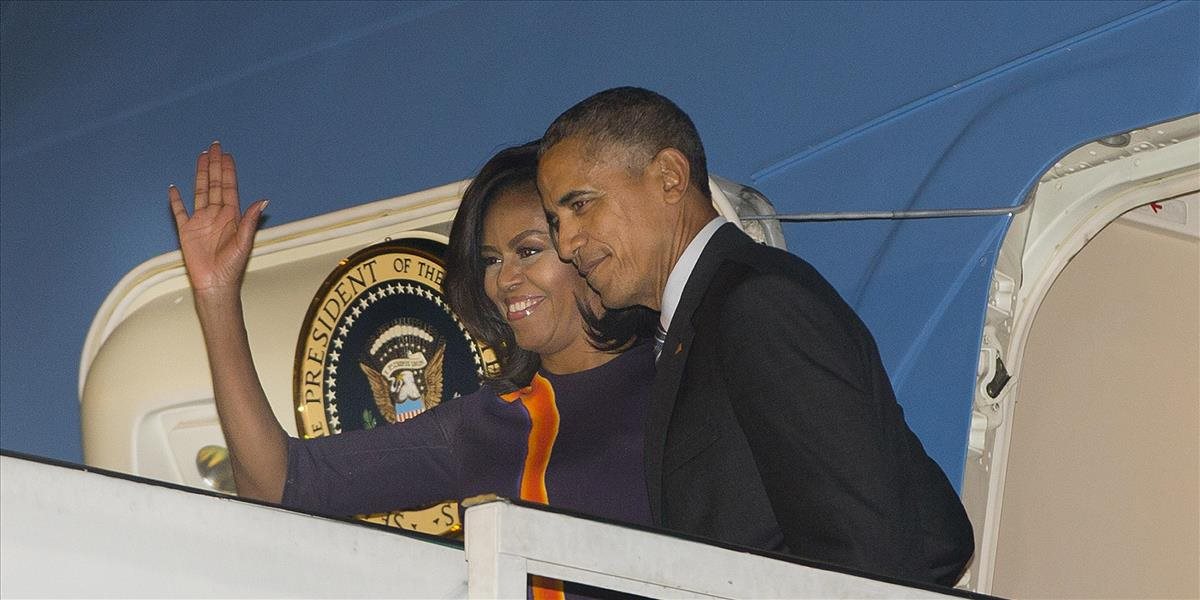 Barack a Michelle Obamovi vlani zarobili 436.065 USD