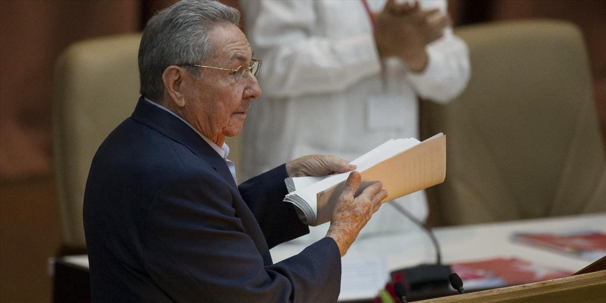 Kubánsky prezident chce, aby funkcionári odchádzali do dôchodku v sedemdesiatke