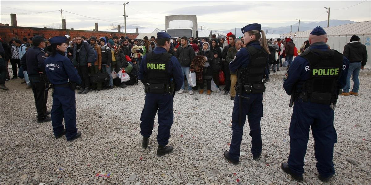 Maďarská polícia od piatka do nedele zadržala takmer 400 migrantov