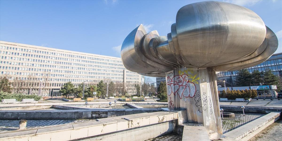 Bratislava uvažuje o obnove fontány Družba na Námestí slobody