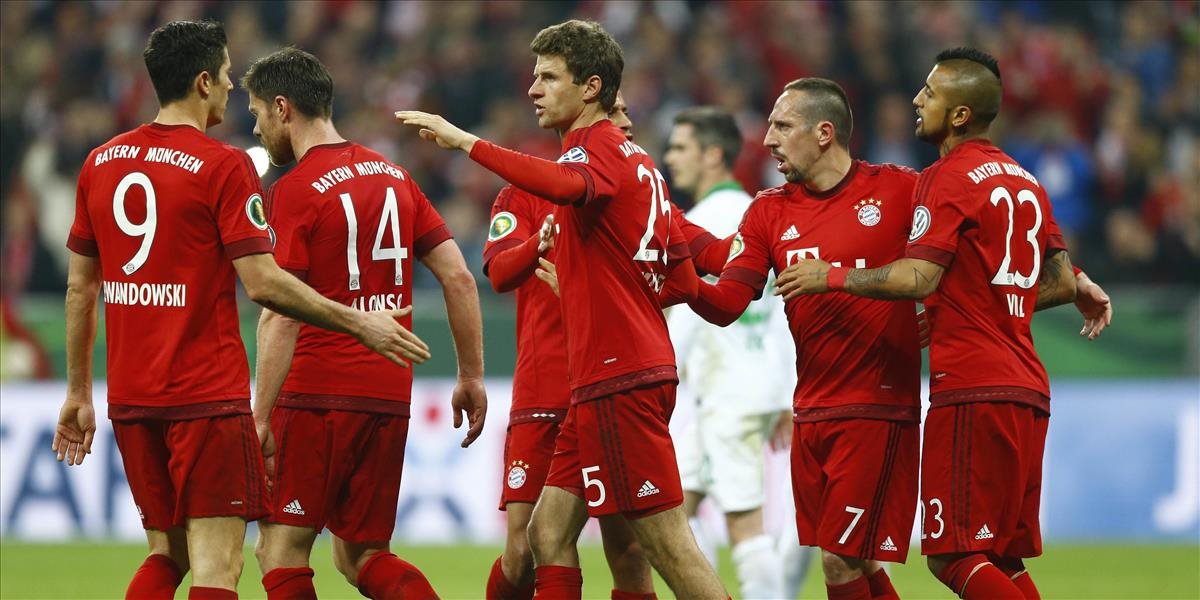 Bayern živí nádej na treble, Brémy zdolal 2:0 a zahrá si finále pohára