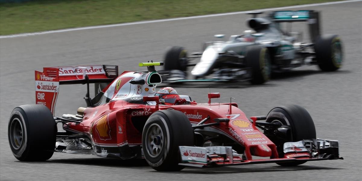 F1: Mercedes v Soči s agresívnejšou stratégiou ako Ferrari