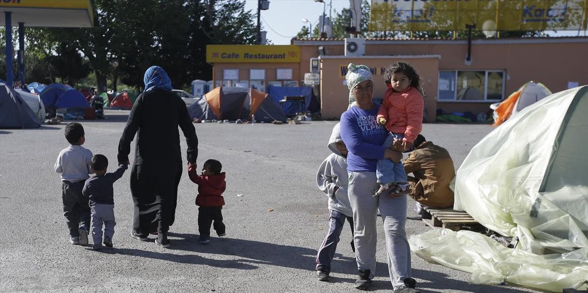 NATO: Úsilie zastaviť prílev migrantov do Grécka je účinné