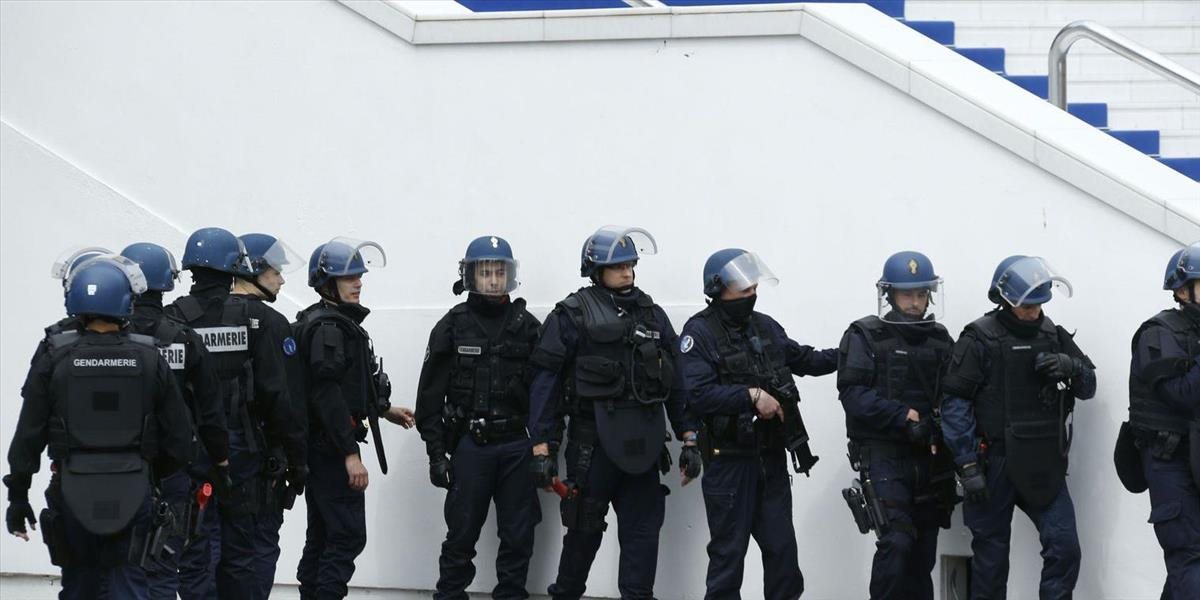 Francúzska polícia simulovala pred filmovým festivalom útok teroristov v Cannes