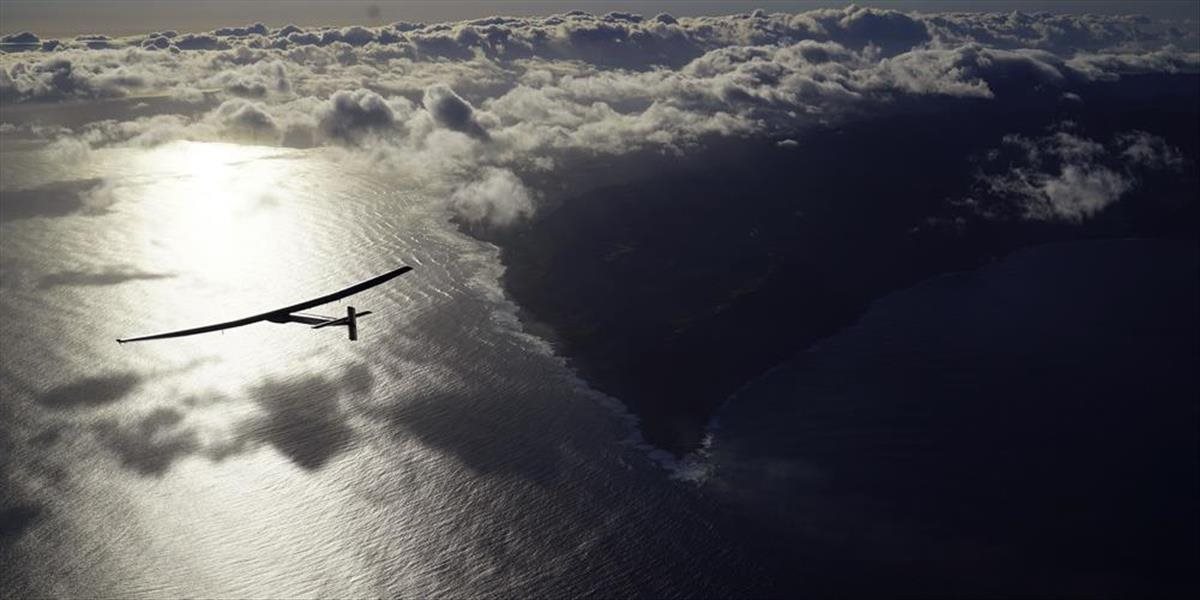 Švajčiarske experimentálne lietadlo Solar Impulse 2 obnovilo let okolo sveta