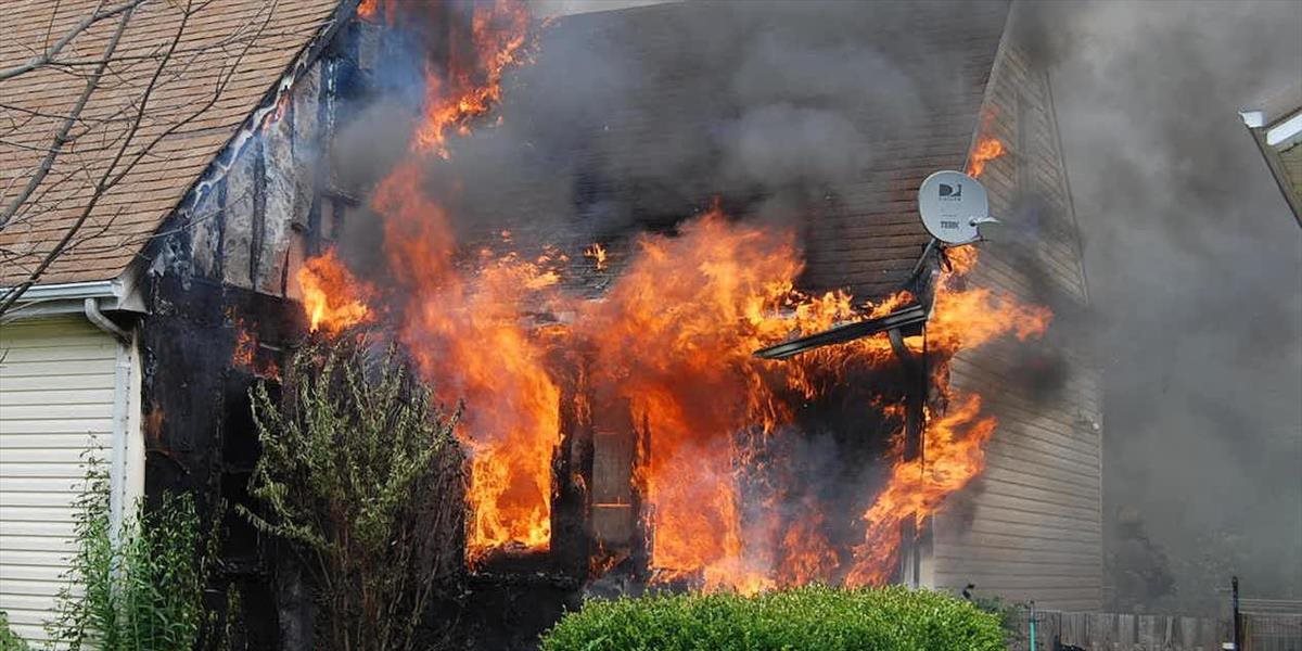 Požiar chaty v Bratislave: Uhorel v nej 30-ročný muž