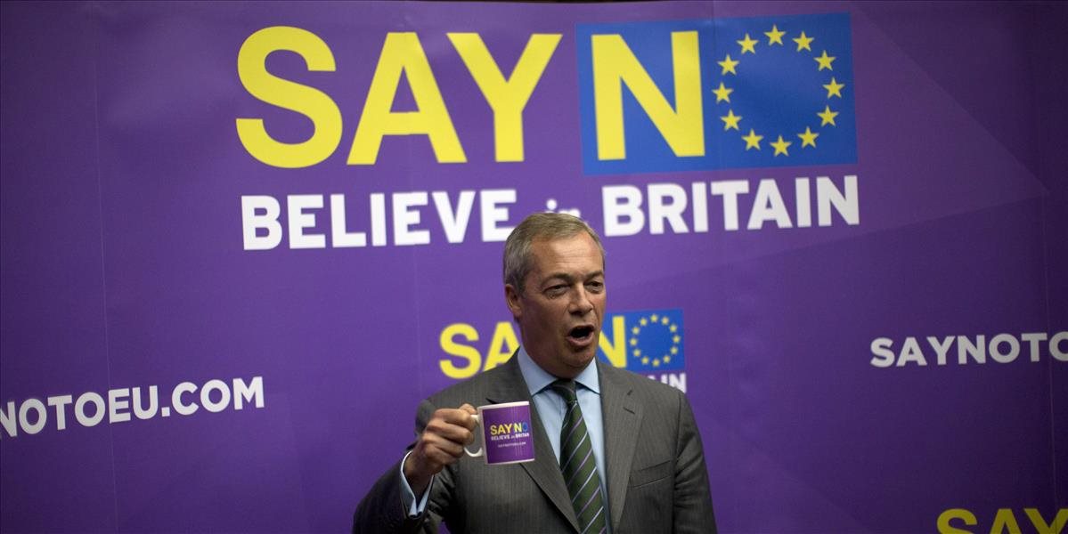 Britských politikov pobúrila Obamova agitácia proti brexitu, podľa Faragea by mal odpáliť