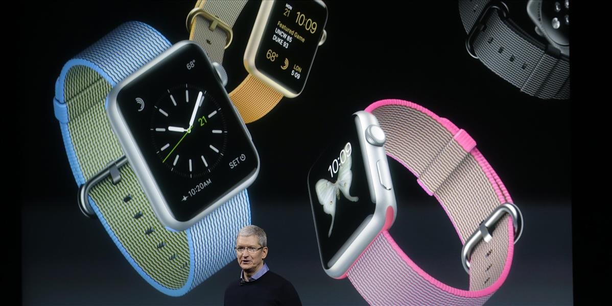 Apple vlani predal dvakát viac inteligentných hodiniek ako smartfónov