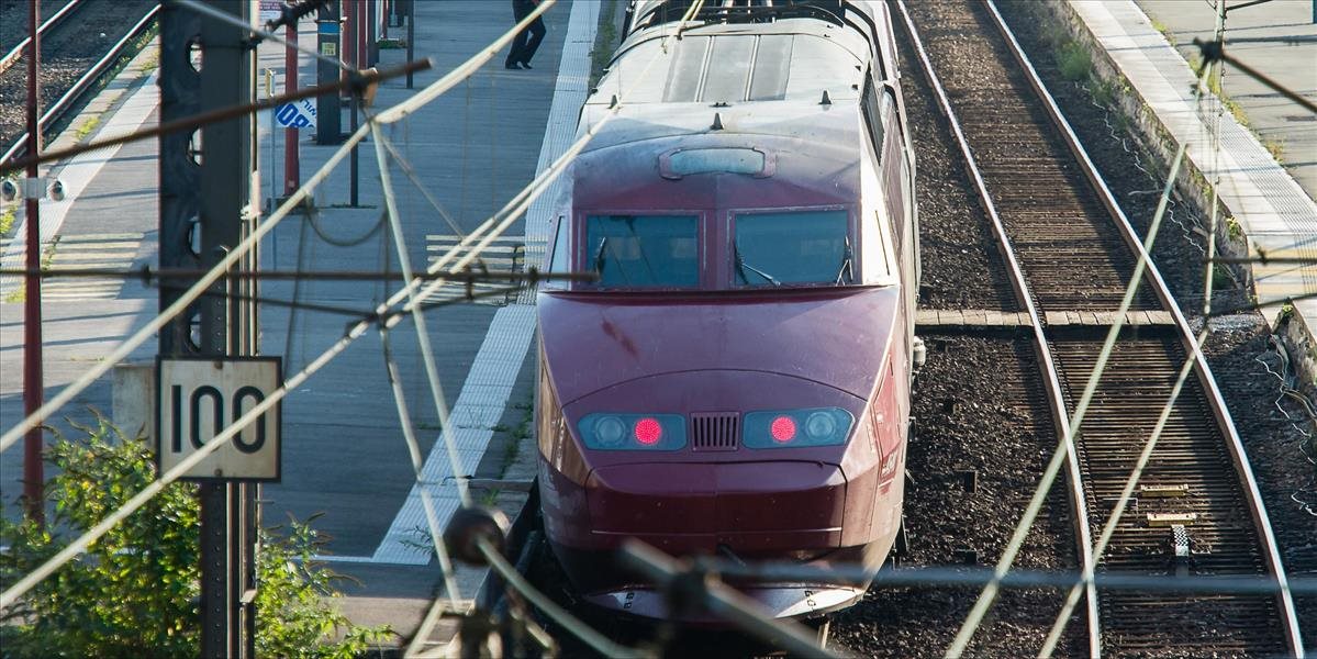 Štrajk francúzskych železničiarov narušil premávku vlakov po celej krajine