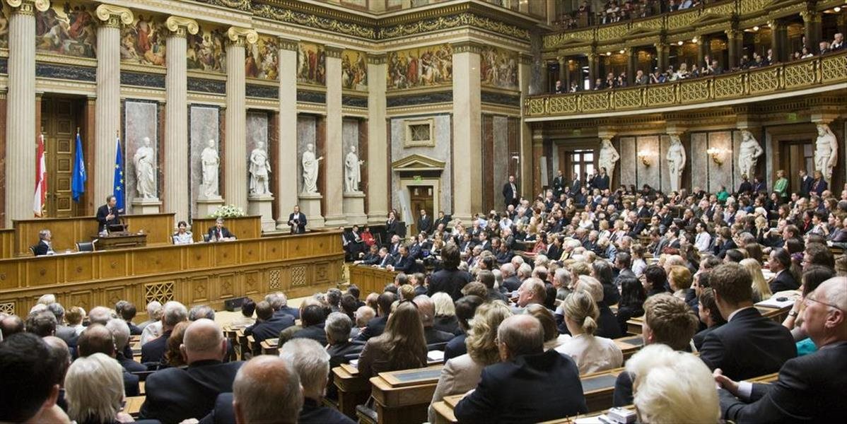 Rakúsky parlament bude hlasovať o sprísnení azylových zákonov