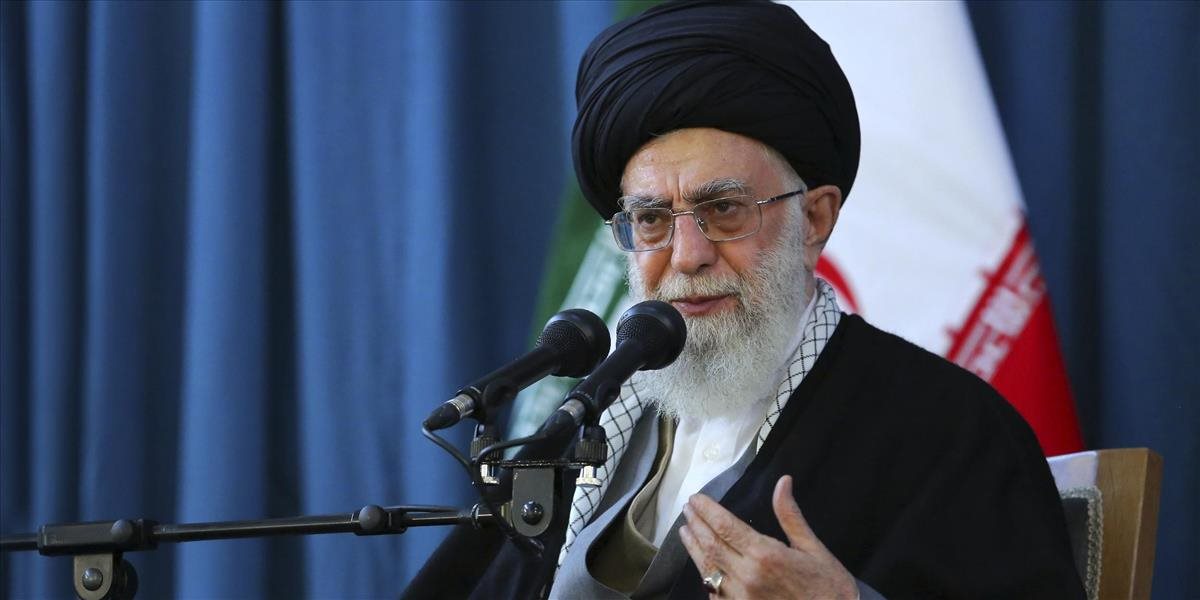 Chameneí: USA zrušili sankcie voči Iránu len formálne