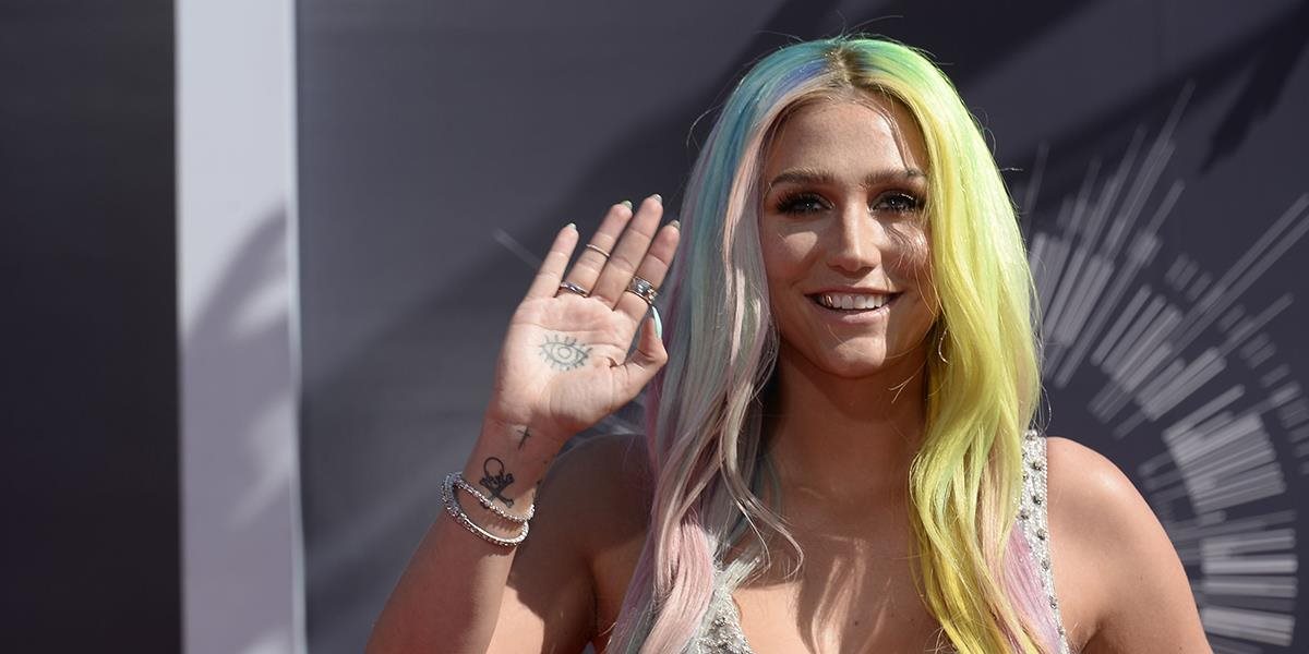 Kesha spolupracuje so Zeddom na novej verzii skladby True Colors