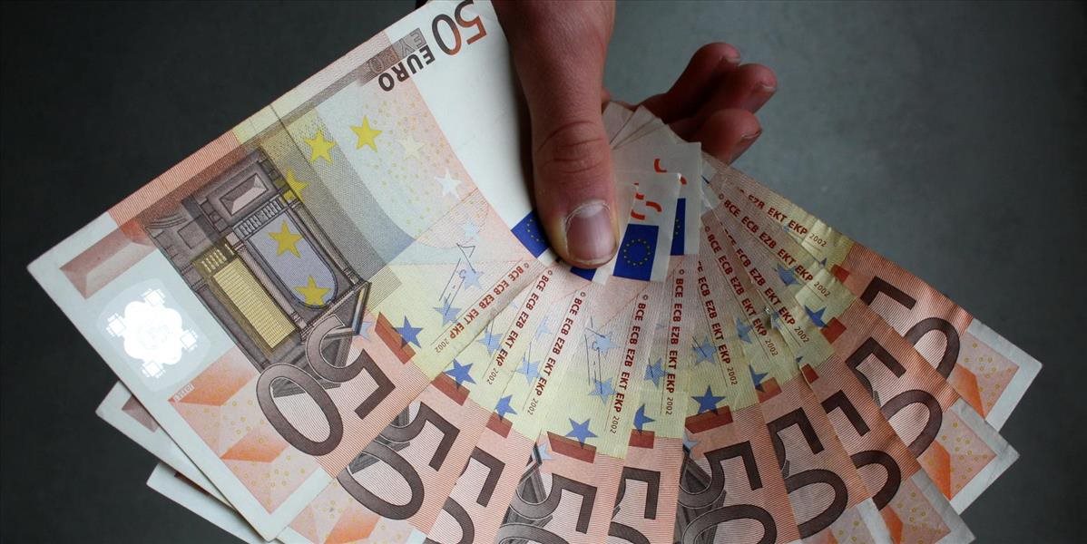 Až 87 % Slovákov chce za hypotéku platiť menej