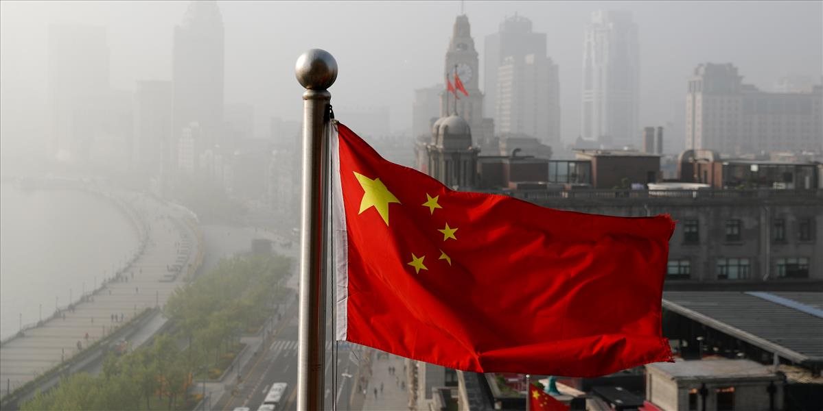 Čínsky parlament prijal zákon, ktorý sprísňuje kontrolu nad zahraničnými MVO