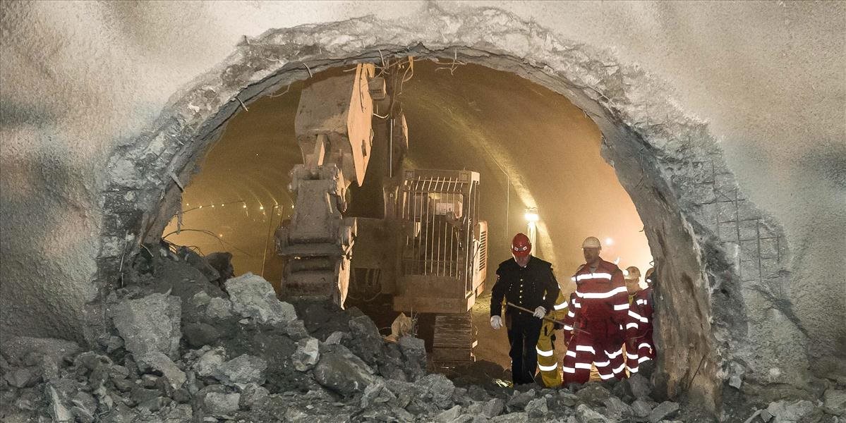 FOTO Prerazili tunel Ovčiarsko, Brecely: Bratislava sa konečne približuje ku Košiciam