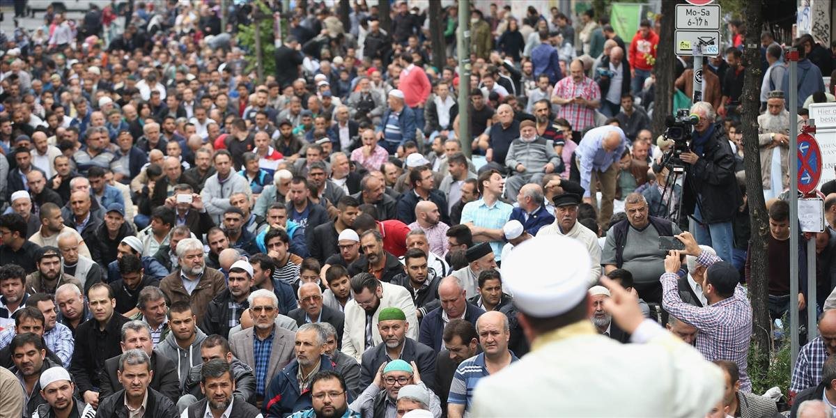 Prieskum: Nemci majú obmedzený kontakt s moslimami