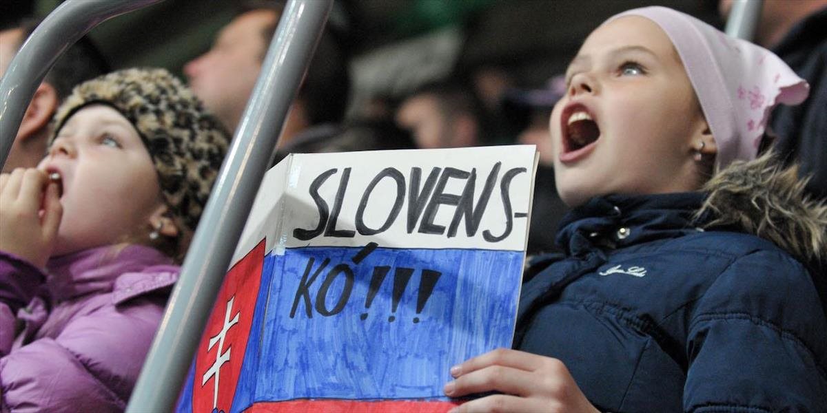 Slovenskí fanúšikovia v Petrohrade: Rodičia s deťmi a pánske jazdy