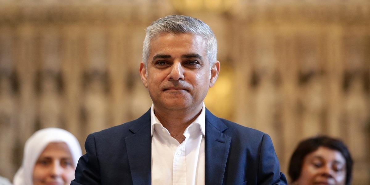 Nový londýnsky starosta Sadiq Khan sa ujal úradu