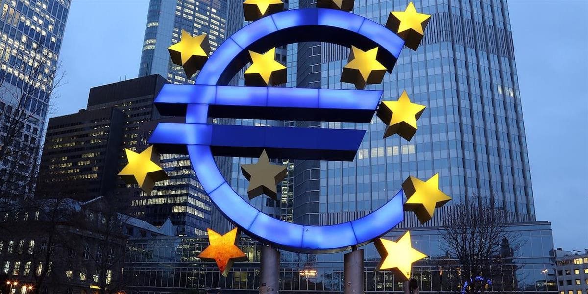 ECB hĺbkovo analyzuje štyri banky