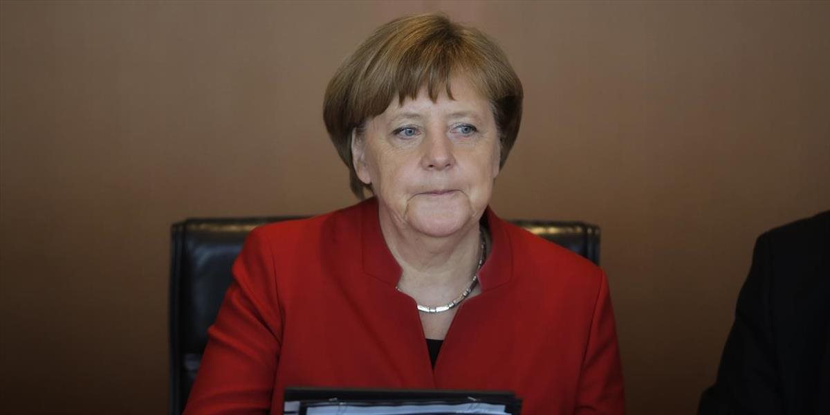 Takmer dve tretiny Nemcov už nechcú Merkelovú za kancelárku