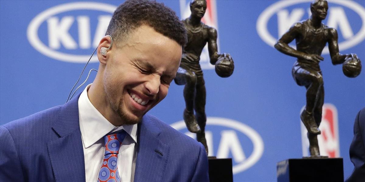 NBA: Curryho jednomyseľne zvolili za MVP