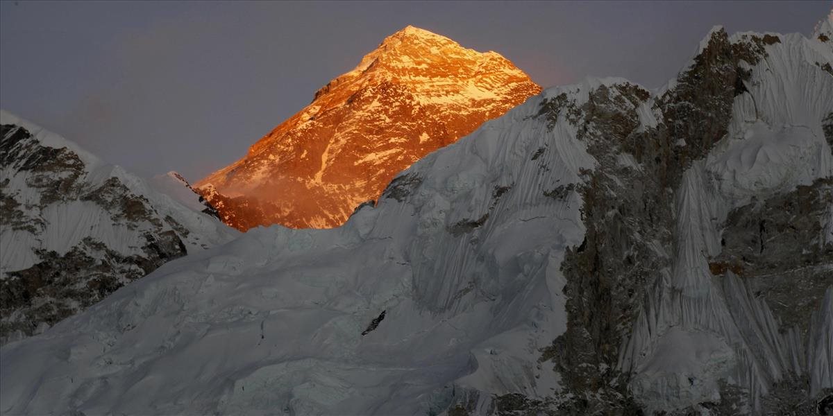 Čína bude zverejňovať mená turistov, ktorí poškodzujú oblasť pod Mount Everestom