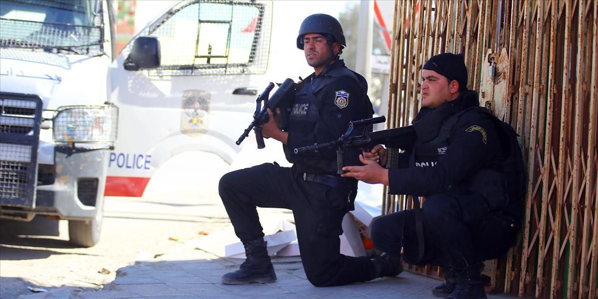 Tuniská polícia podnikla ďalšie razie proti islamistom, prestrelka trvala dve hodiny