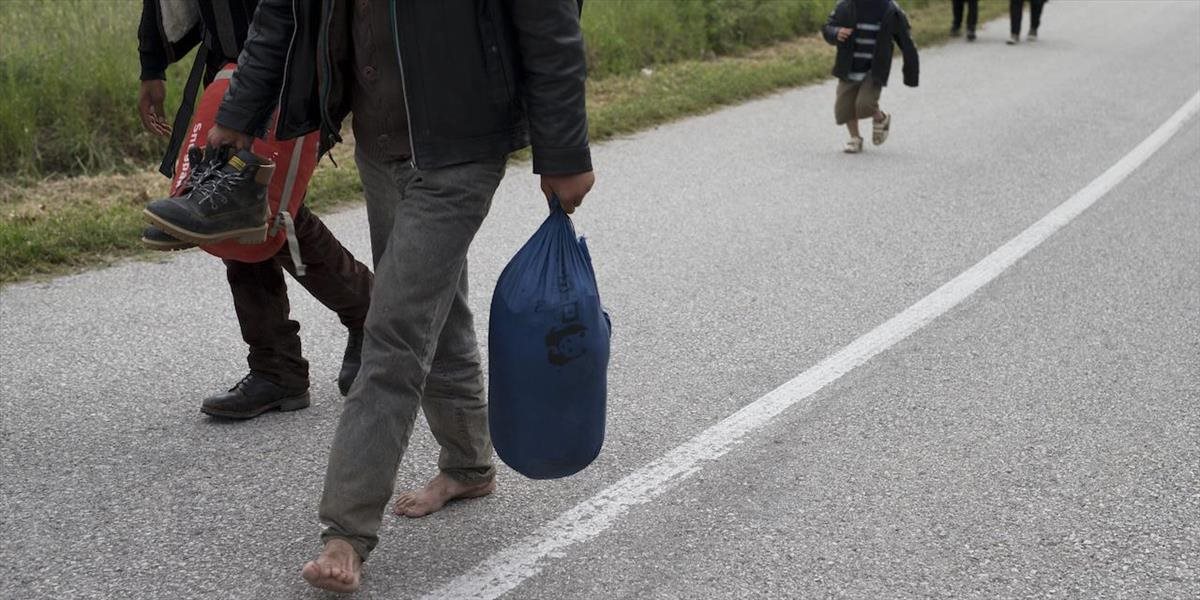 Obyvatelia gréckej dediny Idomeni sa sťažujú na situáciu s migrantmi