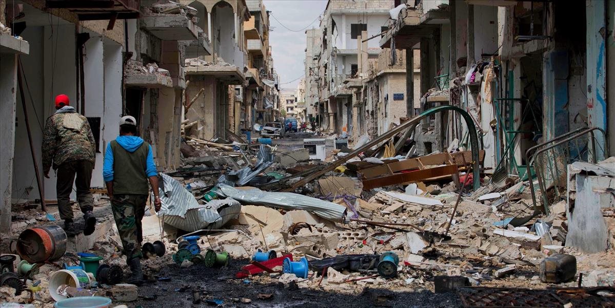 Masaker v Sýrii: Teroristi po zúrivých bojoch s armádou vyvraždili mestečko alavitov