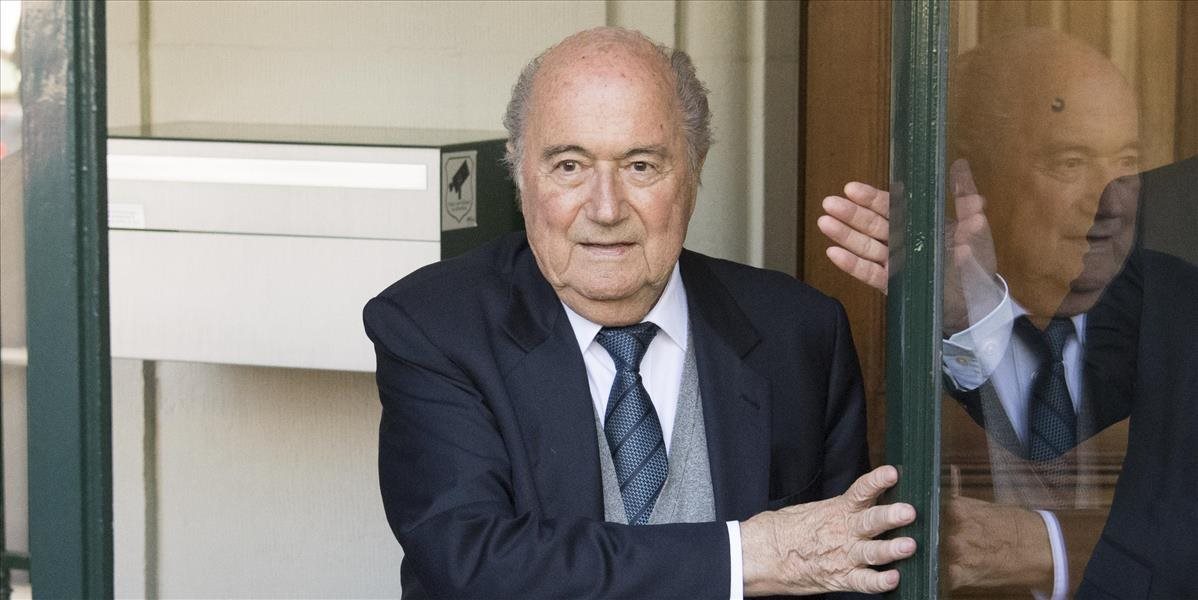 Blatter nezavíta na ME 2016, bojí sa amerických úradov