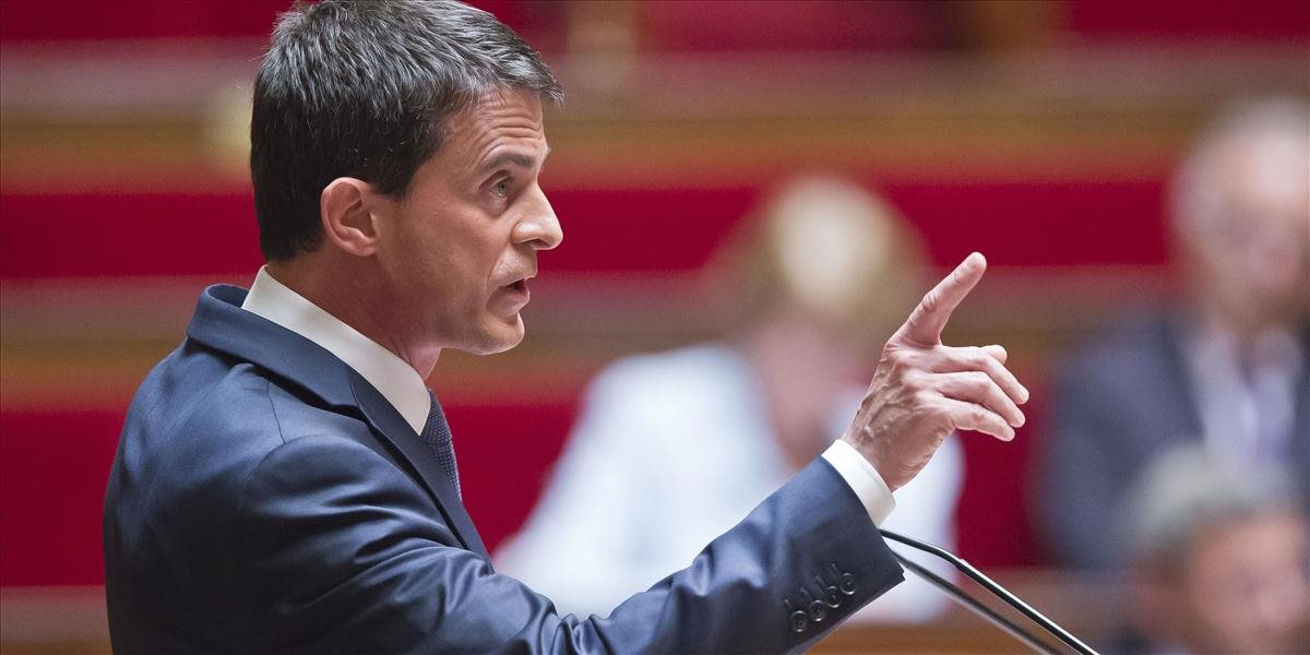 Francúzska vláda prežila hlasovanie o nedôvere