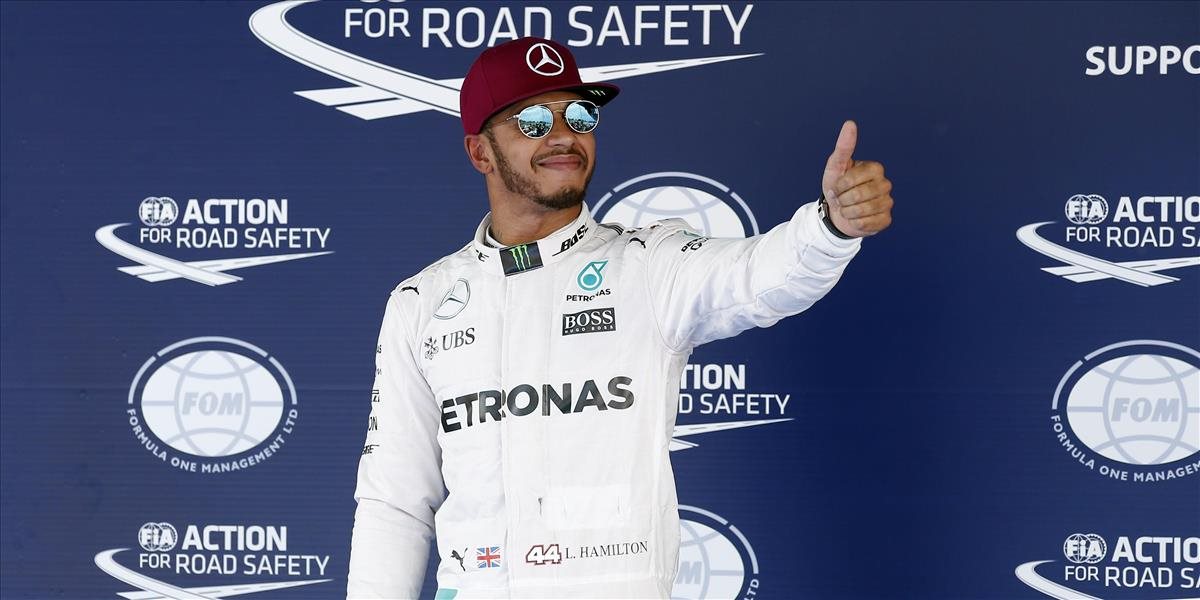 F1: Víťazom kvalifikácie na VC Španielska Hamilton, Verstappen po prestupe tretí