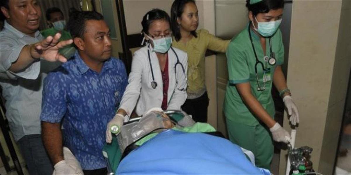 Po vypití kontaminovaného nápoja zomrelo v Indonézii najmenej desať ľudí