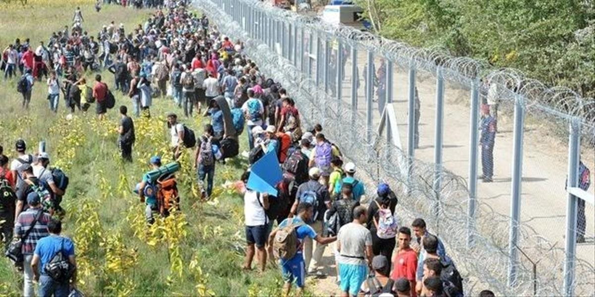 Tlak migrantov na maďarských hraniciach nepoľavuje