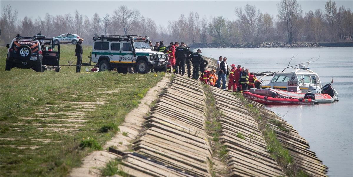 Topiacu sa ženu z Dunaja vytiahli, zachrániť sa ju ale nepodarilo