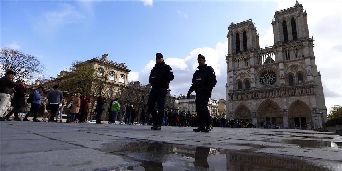 Islamský štát plánuje vo Francúzsku ďalšiu vlnu útokov, premiér: Neprestaneme byť na stráži