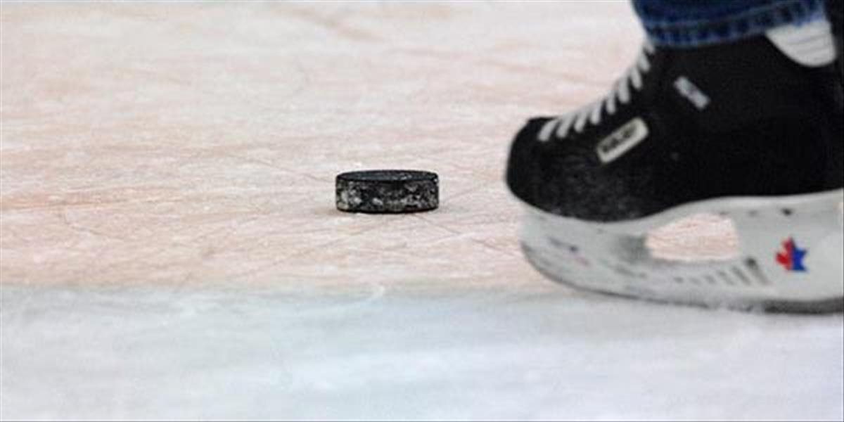 Kongres IIHF schválil zmeny, v predĺžení traja na troch