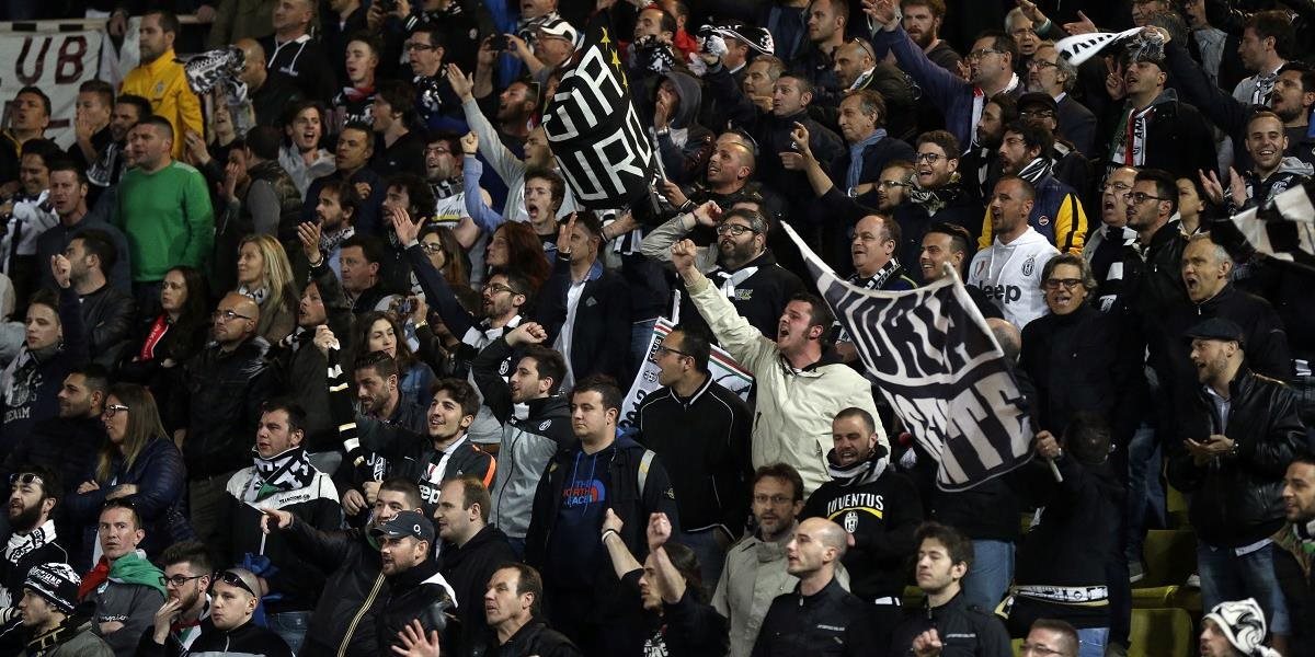 Dvaja fanúšikovia Juventusu Turín utrpeli vážné rezné poranenia