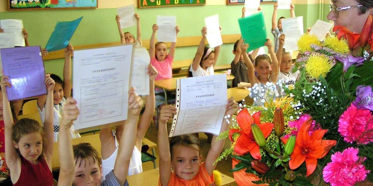 Slovensko by malo zatraktívniť učiteľské povolanie