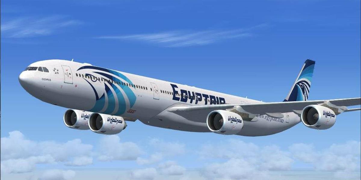 Egypt poprel, že by havarované lietadlo menilo pred pádom smer