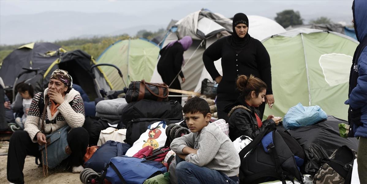 Prvá fáza evakuácie migrantov z gréckeho Idomeni sa zaobišla bez incidentov