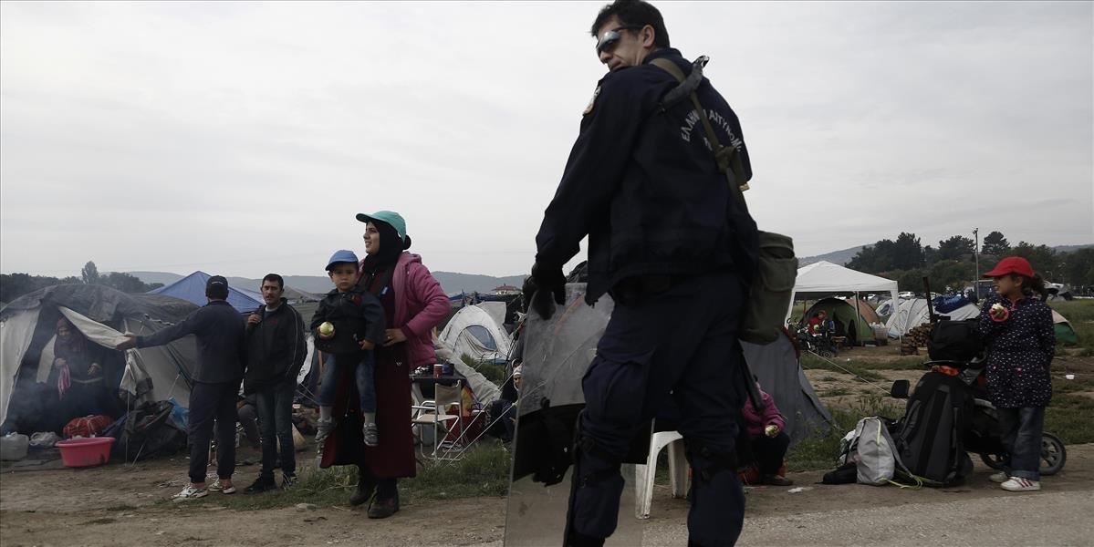 Prvá fáza evakuácie migrantov z Idomeni sa zaobišla bez incidentov