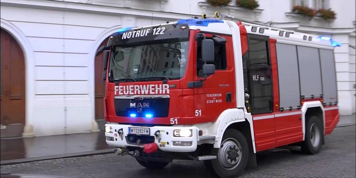 Požiar vo Viedni čiastočne ochromil dopravu