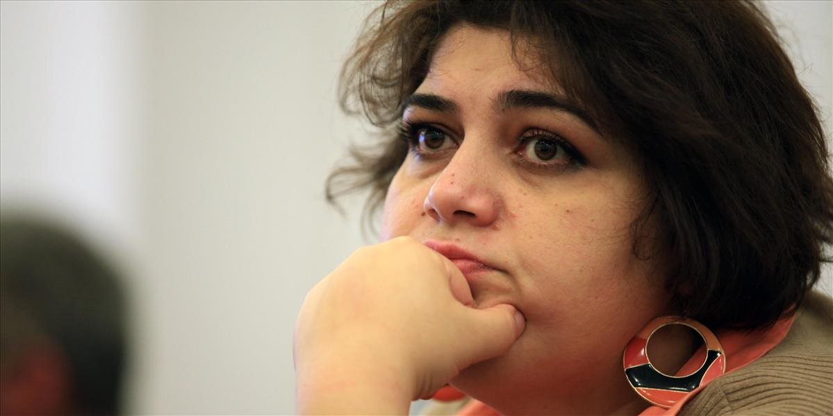 Súd v Azerbajdžane nariadil podmienečné prepustenie investigatívnej novinárky