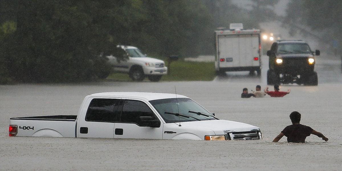 Texas sužujú záplavy: Vyžiadali si už šesť obetí